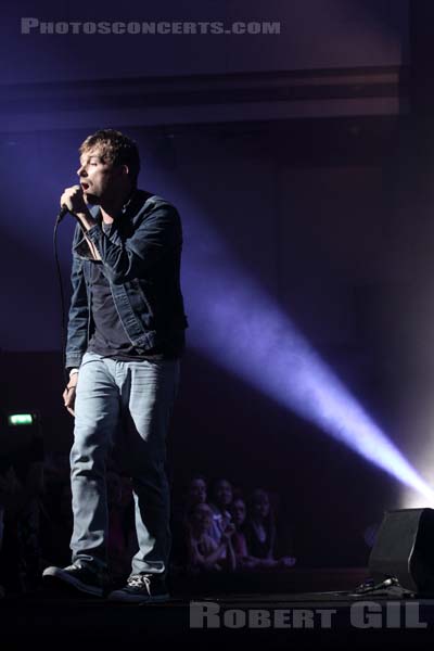 DAMON ALBARN - 2014-07-09 - PARIS - Salle Pleyel - Damon Albarn